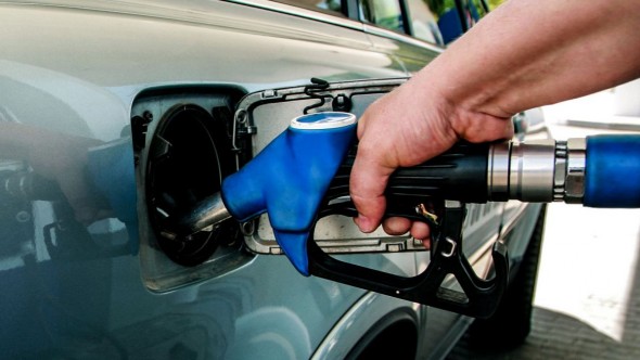 Legea privind piața produselor petroliere – criticată de experți și ex-deputați